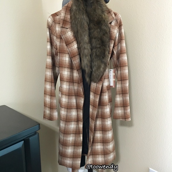 Forever21 Faux Fur Plaid Wrap Coat - Picture 5 of 6